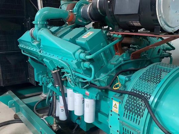 平陆更换100kW柴油发电机组机油时，需要注意哪些事项？