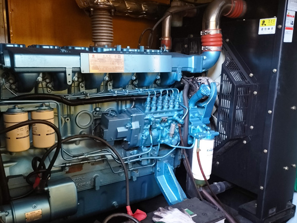 平陆磷酸铁锂蓄电池的使用寿命与哪些因素有关？